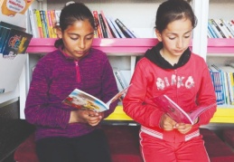 5 otobüs, gezici kütüphane olarak hizmet veriyor