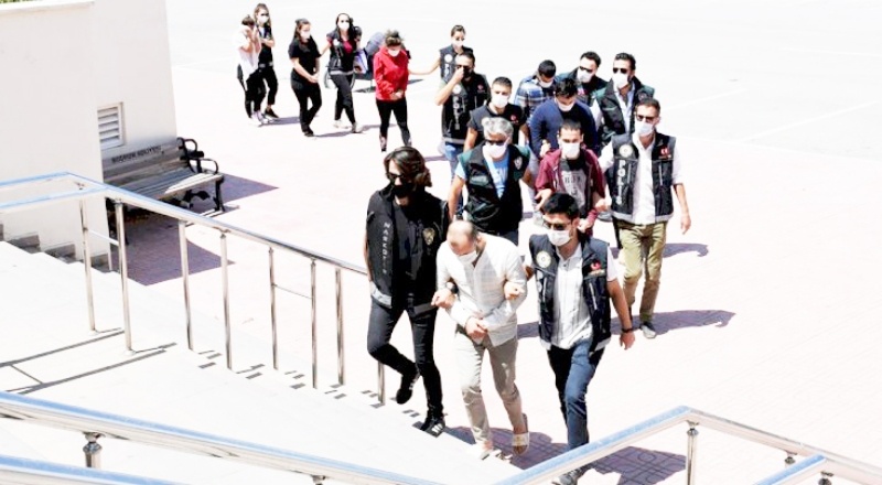 5 uyuşturucu satıcısı yakalandı