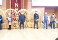 50 kişiye tablet 38 kişiye kitap çanta ve kumbara hediye edildi