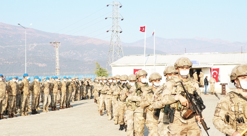 50 komando Suriye'ye gönderildi