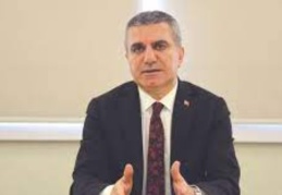 50 yıllık ağaçları kestiler