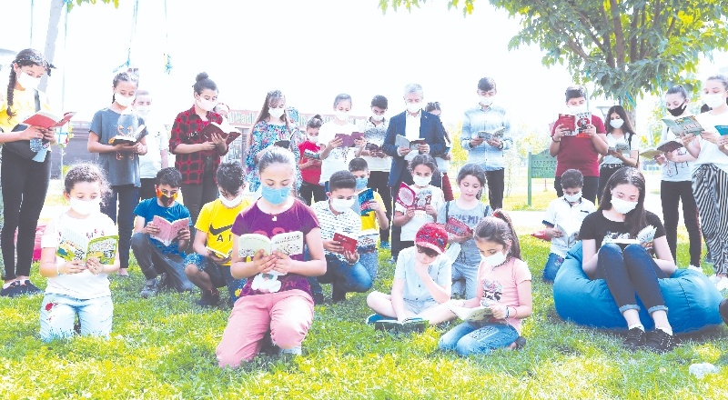54 bin spor ayakkabısı hediye edildi