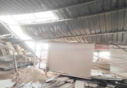 6 günde 120 çatı çöktü, 254 hayvan telef oldu