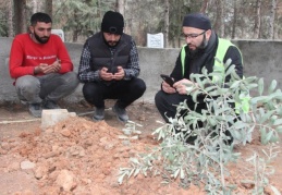 60 kişiyi kurtardı, düşen duvarın altında kalarak hayatını kaybetti