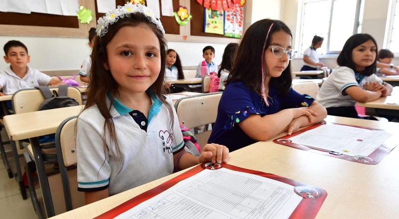 648 bin türk ve suriyeli öğrenci karne aldı