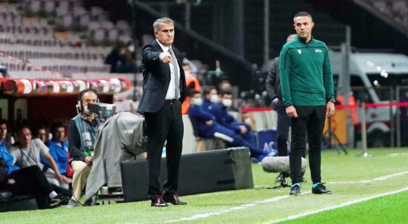 67 maçta 32 galibiyet, 19 beraberlik ve 16 yenilgi