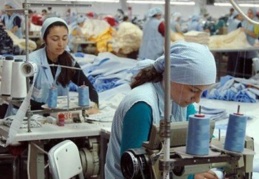 7 milyon işçi 2 bin 324 lira ile geçinmeye çalışıyor