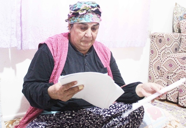 72 yıldır kız kardeşinin kimliğini kullanıyor