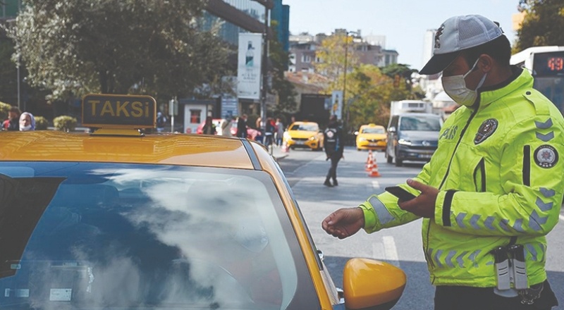 73 taksi trafikten men edildi