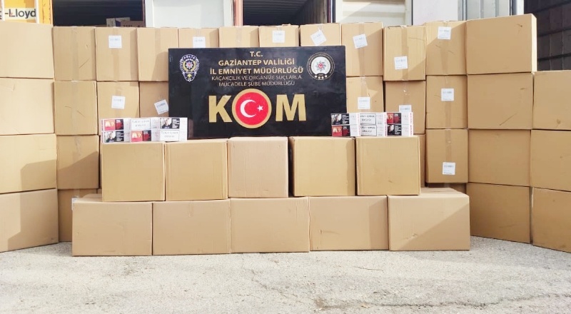 820 bin adet paketlenmiş makaron ele geçirdi