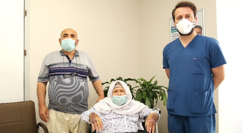 87 yaşındaki koronavirüs hastası taburcu oldu