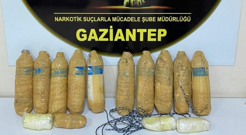 9 kilogram uyuşturucu ele geçirdi