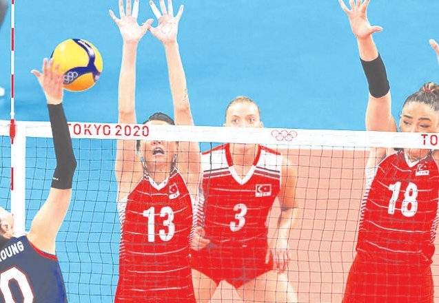 A Milli Kadın Voleybol Takımı yarı final kapısından döndü