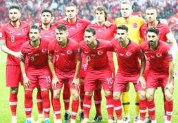 A Milli Takım sahaya çıkıyor