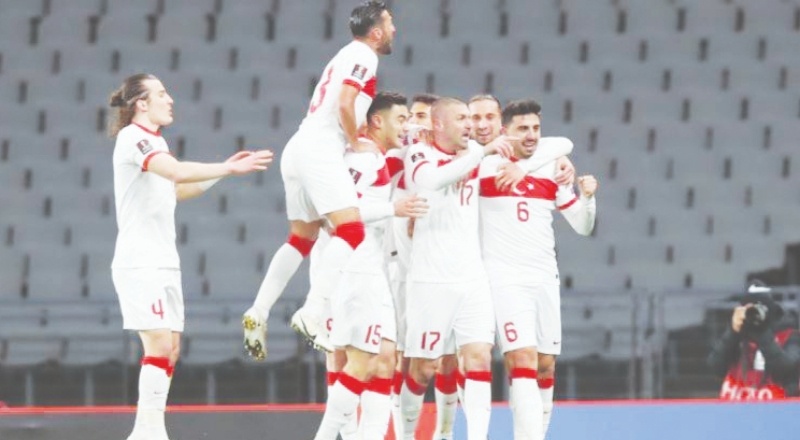 A Milli Takım'dan 4 oyuncu Karadağ maçında forma giyemeyecek