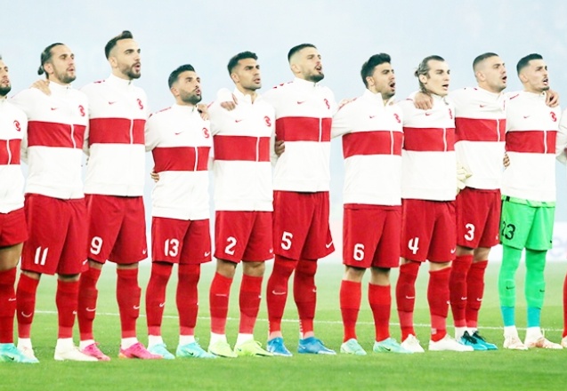 A Milli Takım'ın 2022 Dünya Kupası Elemeleri play-off maçının biletleri tükendi
