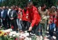 A Milli Tamımı Soma şehitliğini ziyaret etti