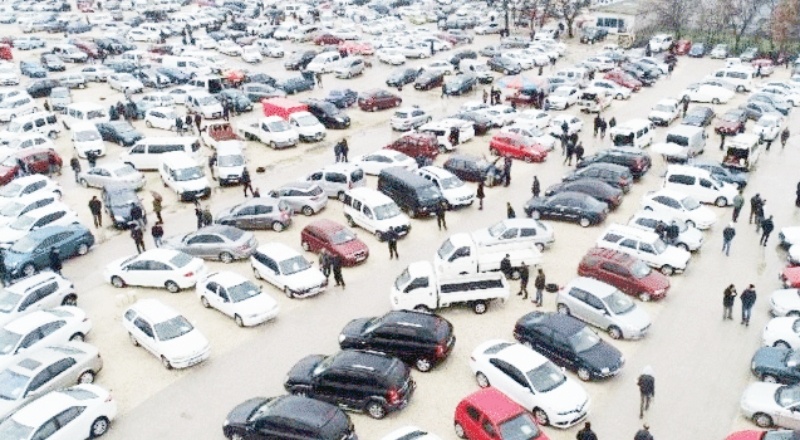 AB anlaşmaya vardı: Hedef 2035'e kadar fosil yakıtlı arabaların satışını durdurmak