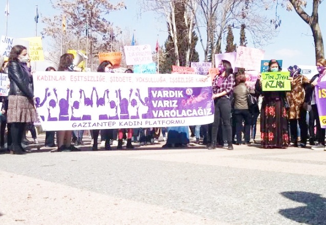 AB, kadın örgütlerinin kadına yönelik şiddetin ortadan kaldırılmasına yönelik mücadelesini destekliyor