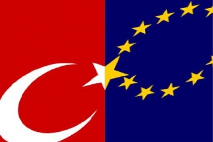 AB, Türkiye&#8217;nin gelecek yıl ise yüzde 4 büyüyeceğini tahmin etti