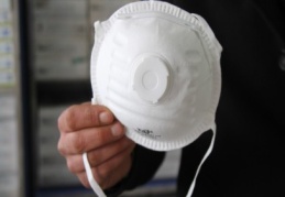 ABD, Almanya'nın parasını ödediği maskelere el koydu