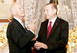 ABD 'Demokrasi Zirvesi'ne Türkiye'nin davet edilmemesi 'itibar sarsacak bir gelişme'