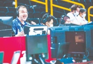 ABD-Fransa finalinde Anadolu Efes'in anonsörü Mustafa Özben görev yapacak