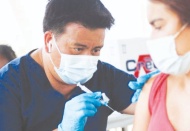 ABD Gıda ve İlaç Dairesi, Pfizer-BioNTech ve Moderna aşılarının üçüncü dozu için onay verdi