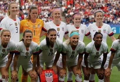 ABD Kadın Futbol Milli Takımı futbolcuları eşit ücret konusunda anlaşmaya vardı