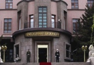 ABD’li gazeteci nehirden salla Türkiye’ye giriş yaptı