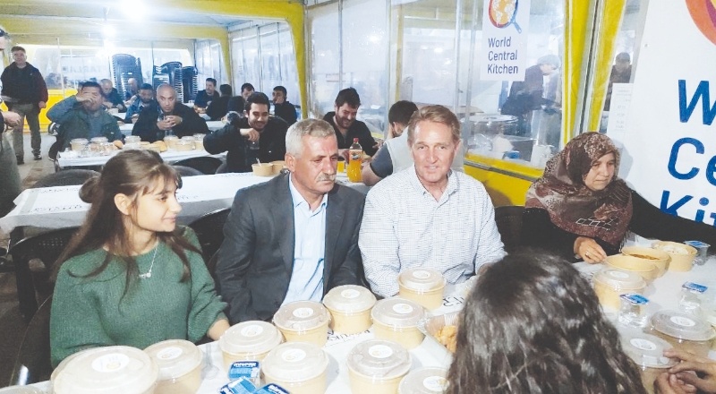 ABD'nin Ankara Büyükelçisi Jeff Flake: "ABD'de Türkiye için 120 milyon dolar kadar yardım toplandı"