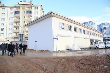 Abdulhamit Han Mahallesi’ne ticari işyerleri yapılıyor
