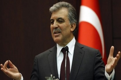 Abdullah Gül: &#039;En kötü senaryo gerçekleşiyor&#039;