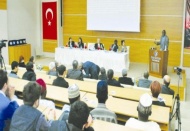 Aç insanın ne yapacağı belli olmayabilir