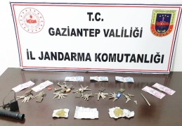 Acemi hırsıza suçüştü