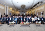 Açık kapı ve göç politikası ile övünüp durdular