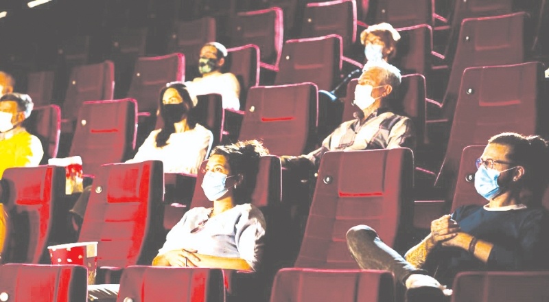 Açıldığı açıklanan sinema salonları, yayınlanan genelgeyle 1 Temmuz'a kadar kapatıldı!