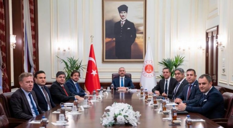 Adalet Bakan Gül, Türkiye Barolar Birliği  Başkanı Erinç Sağkan’la görüştü: Yargı reformu, avukat mesleğinin sorunları gündeme geldi