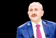 Adalet Bakanı Abdulhamit Gül'den 'Hak-Yol' ve 'Menzil' yanıtı