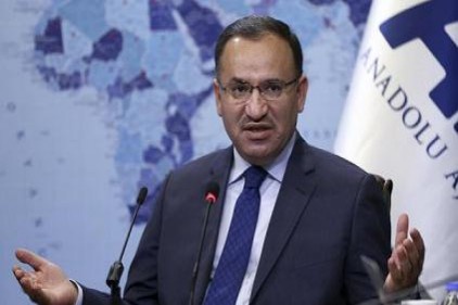 Adalet Bakanı Bozdağ: Adil Öksüz&#039;ün kaçmayı başardığına ihtimal vermiyorum