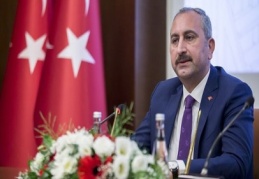 Adalet Bakanı: Cezaevlerinde 2 hafta görüş yok