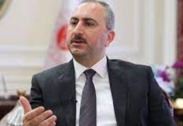 Adalet Bakanı Gül: Türkiye'de artık darbe anayasasına son vermenin vakti gelmiştir