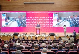 Adalet Bakanı Gül: Yeni anayasayı milletimizle birlikte yapacağız