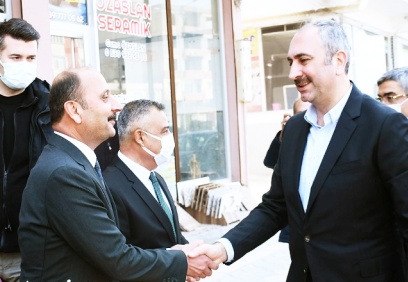 Adalet Eski Bakanı Gül Araban’ı ziyaret etti