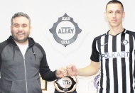 Adam Stachowiak, Altay'da