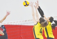 Adam Voleybol play-off’u garantiledi