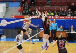 Adamspor seriye bağladı 3-0