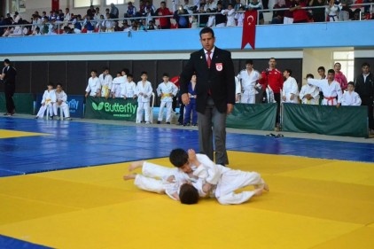 Adana karması şampiyon oldu