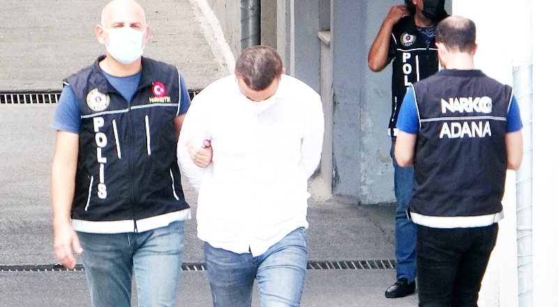 Adana'da 18 kilo 700 gram esrar ele geçirildi