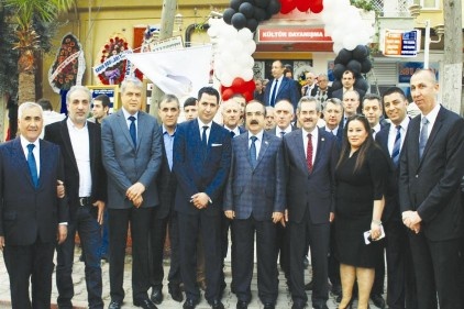 Adana&#8217;da Gaziantepliler Derneği binası açıldı